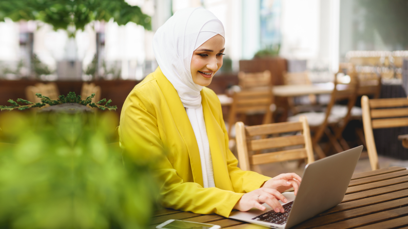 الأعمال التدريس عبر الإنترنت